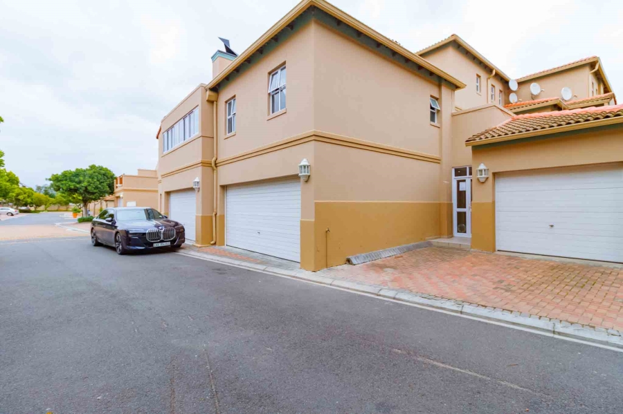 3 Bedroom Property for Sale in Royal Ascot Western Cape